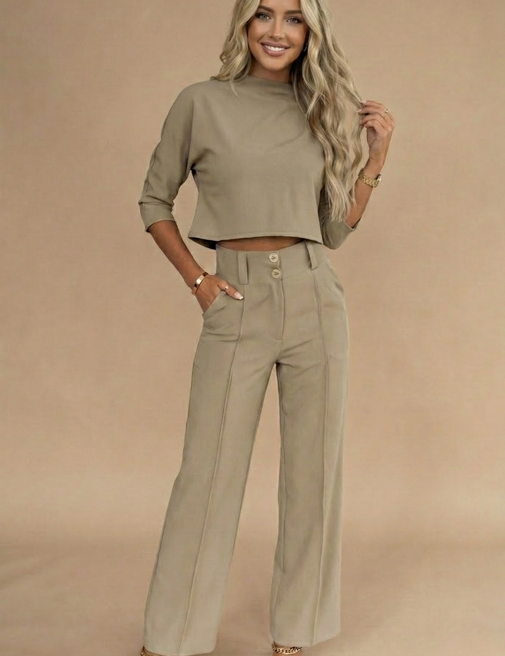 Womens-Cropped-Two-Piece-Set-Long-Sleeve-Crop-Top-and-High-Waisted-Trousers-for-Smart-Casual-Styling.png