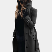 Beatrice Hammond | Trench-coat pour femme camel – Vêtement d’extérieur remarquable à col montant