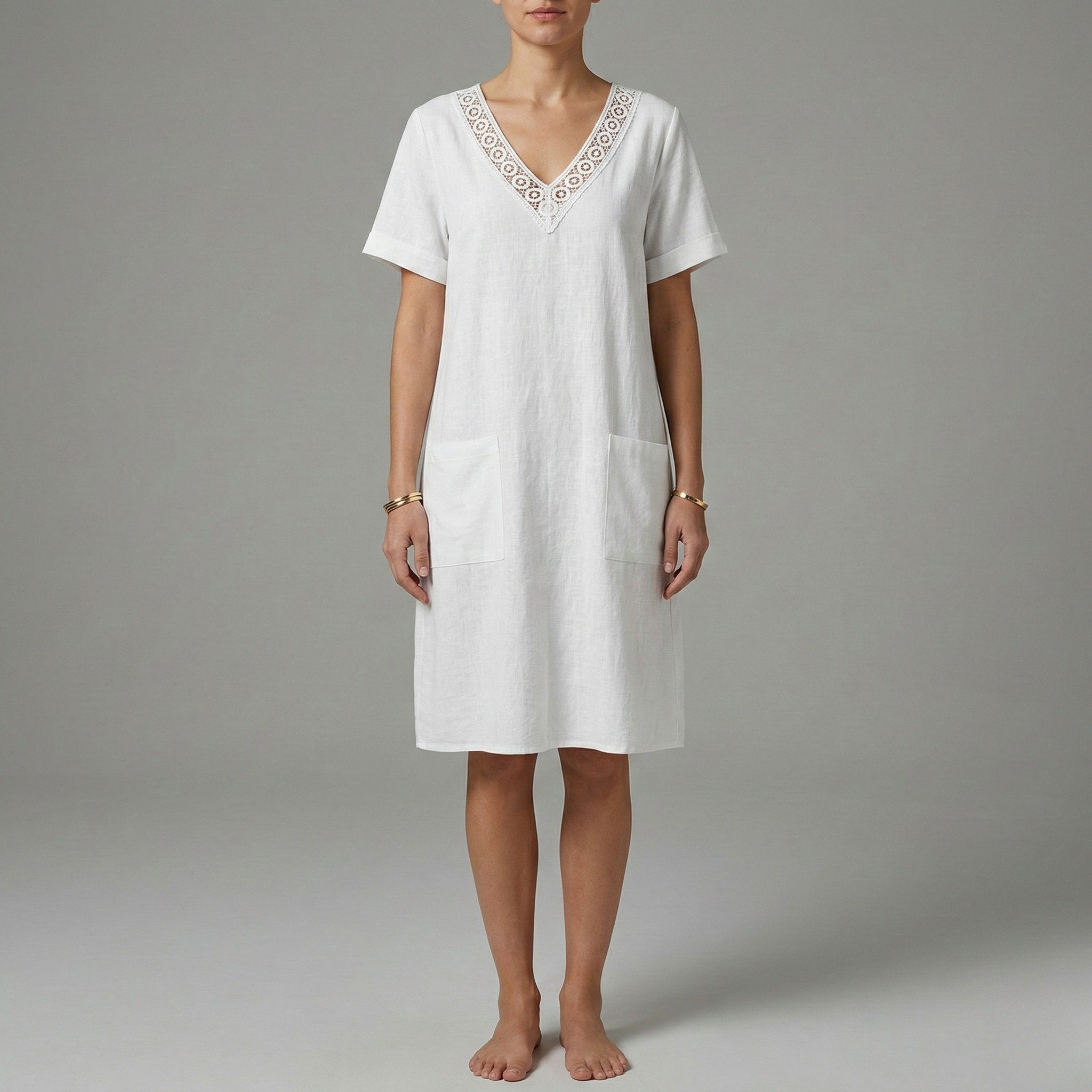 Wren Harper | White V-neck Dress