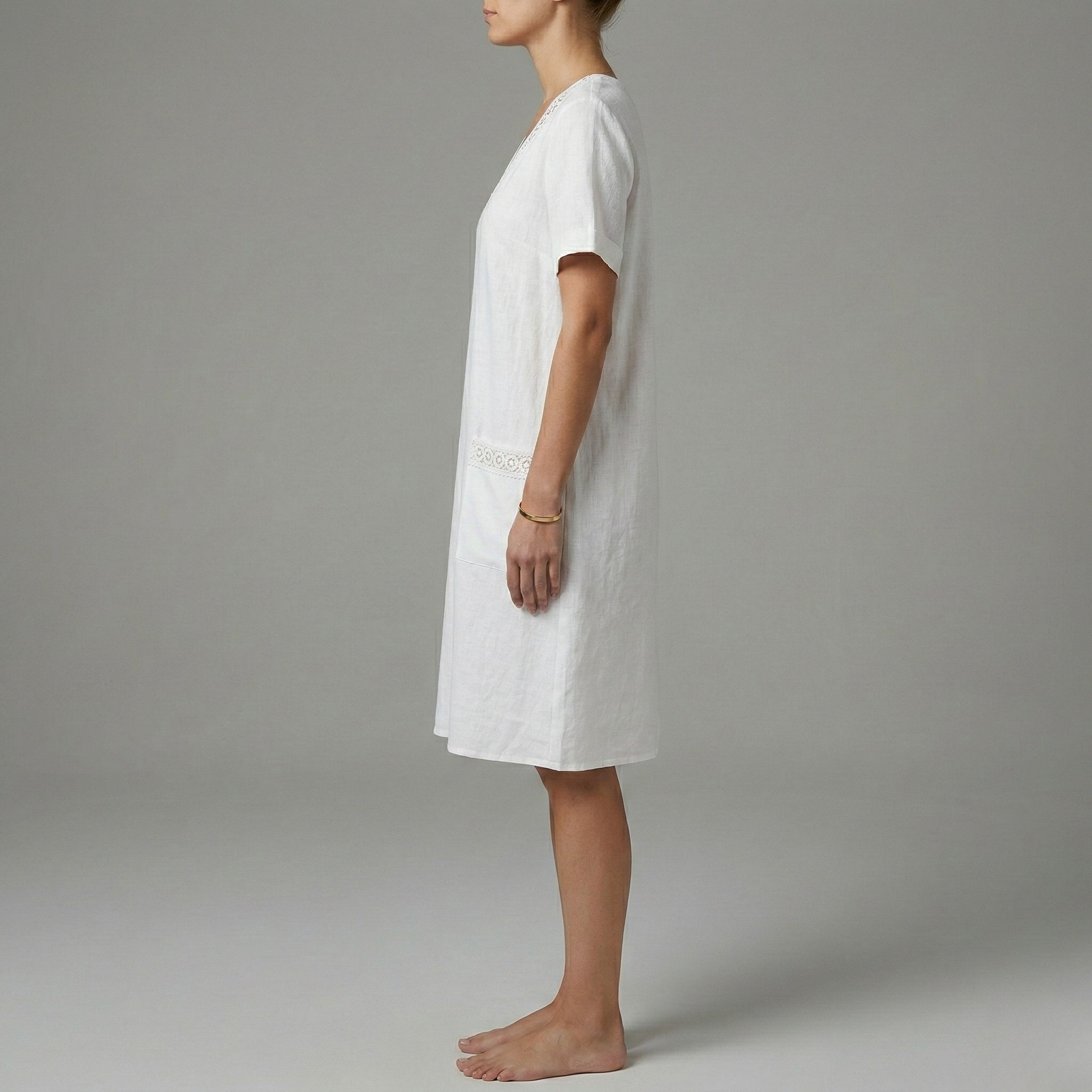 Wren_Harper_White_V-neck_Dress_215287124590978.png