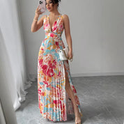 Victoria Beckwith | Robe longue plissée à fleurs et décolleté en V profond