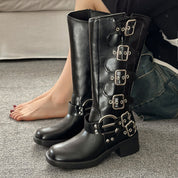 Georgina Baker | Bottes montant jusqu’au genou avec détail de boucle