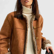 Poppy Radcliffe | Veste en daim avec bordure en fausse peau lainée