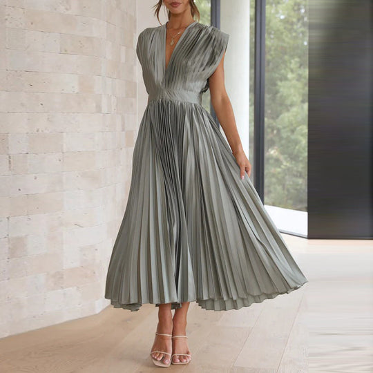 Isabella Hawthorne | Pleated Maxi Wedding Dress