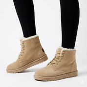 Freya Sanderson | Bottes d’hiver à lacets doublées de fourrure, couleur sable