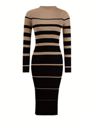 Isla Brown | Robe pull en maille rayée raffinée