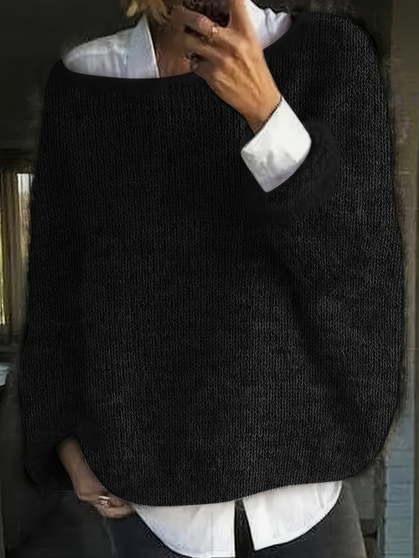 Hermione Winstanley | Sweter o swobodnym kroju z okrągłym dekoltem