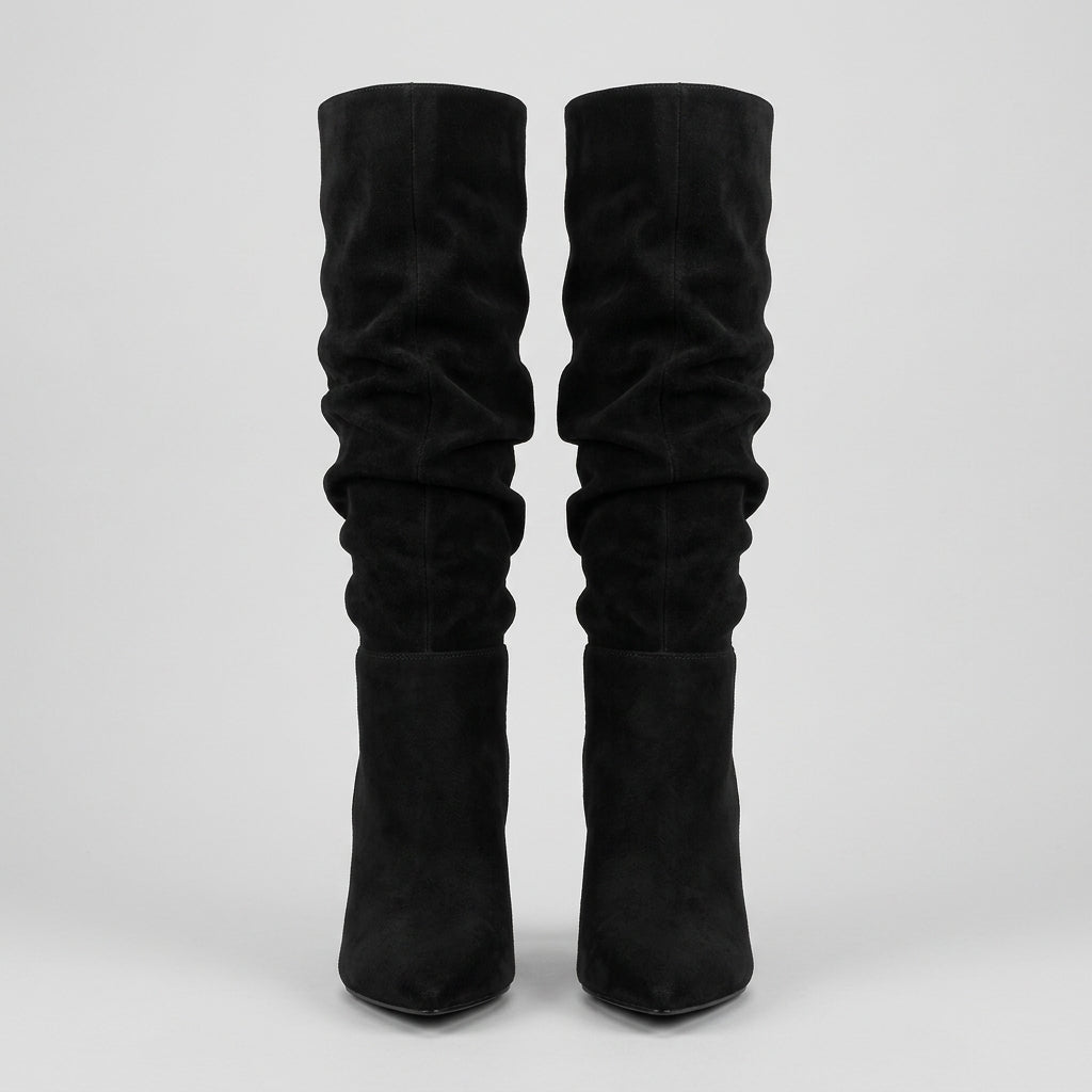 Isla Turner | Bottes plissées en daim à bout pointu et talon