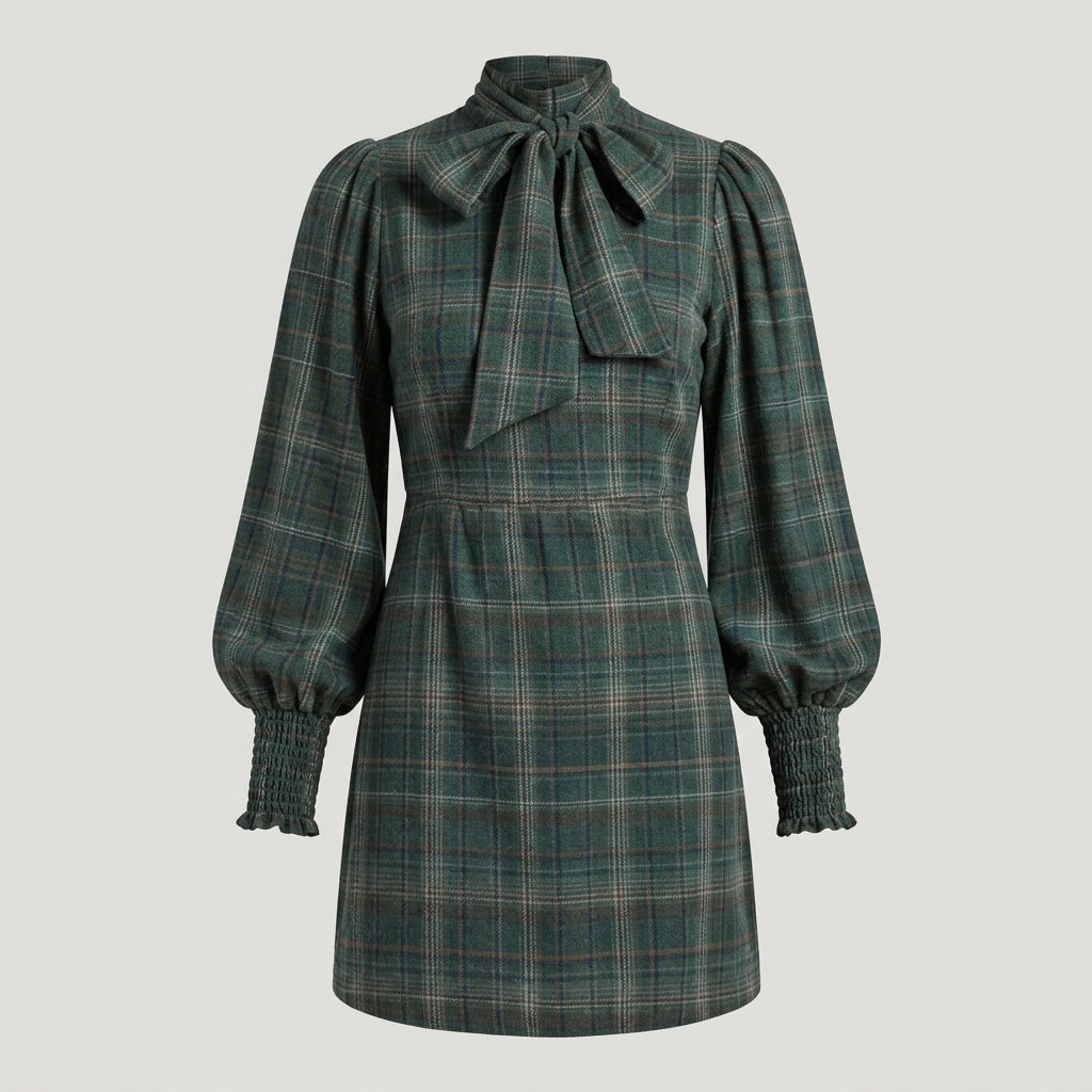 Matilda Hughes | Robe mini vintage à carreaux et col lavallière
