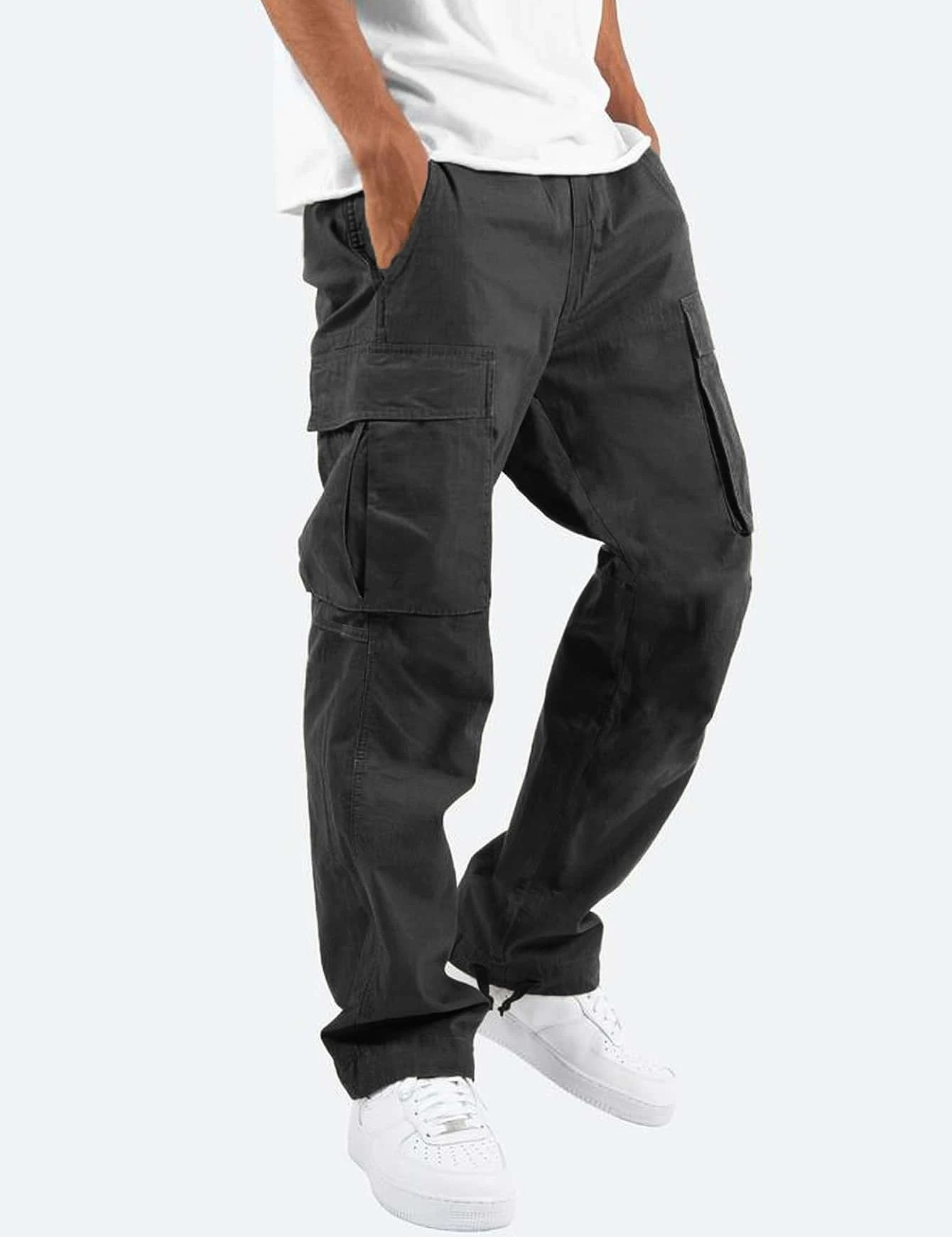 Oliver Beaumont | Relaxed Cargo Trousers with Urban Utility