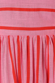 Clara Hartfield | Robe longue rayée à encolure carrée