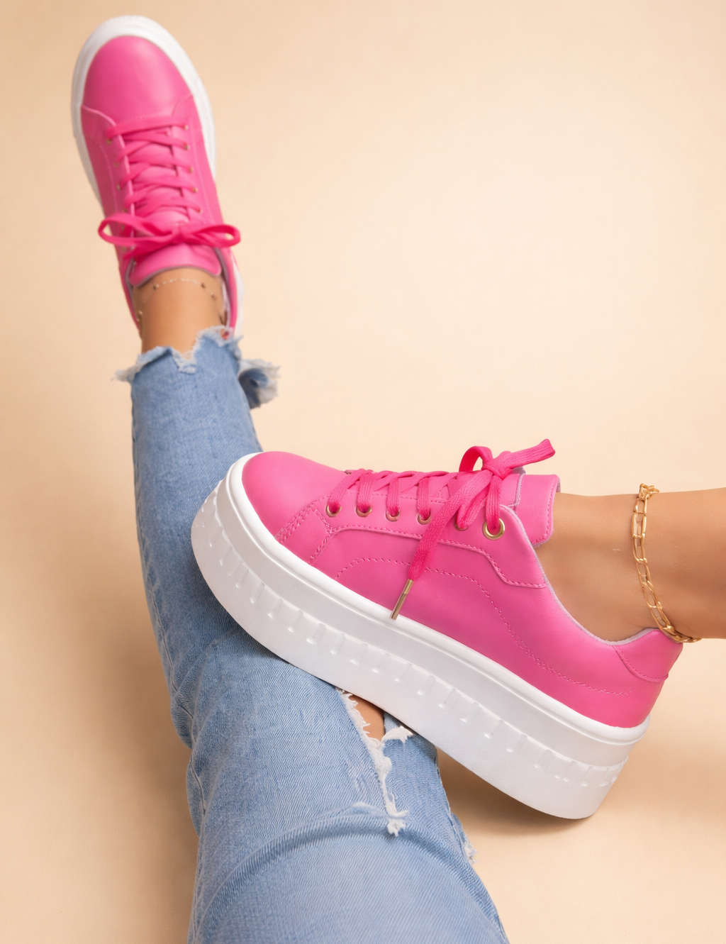 Isabella Moreau | Emerald Platform Sneakers