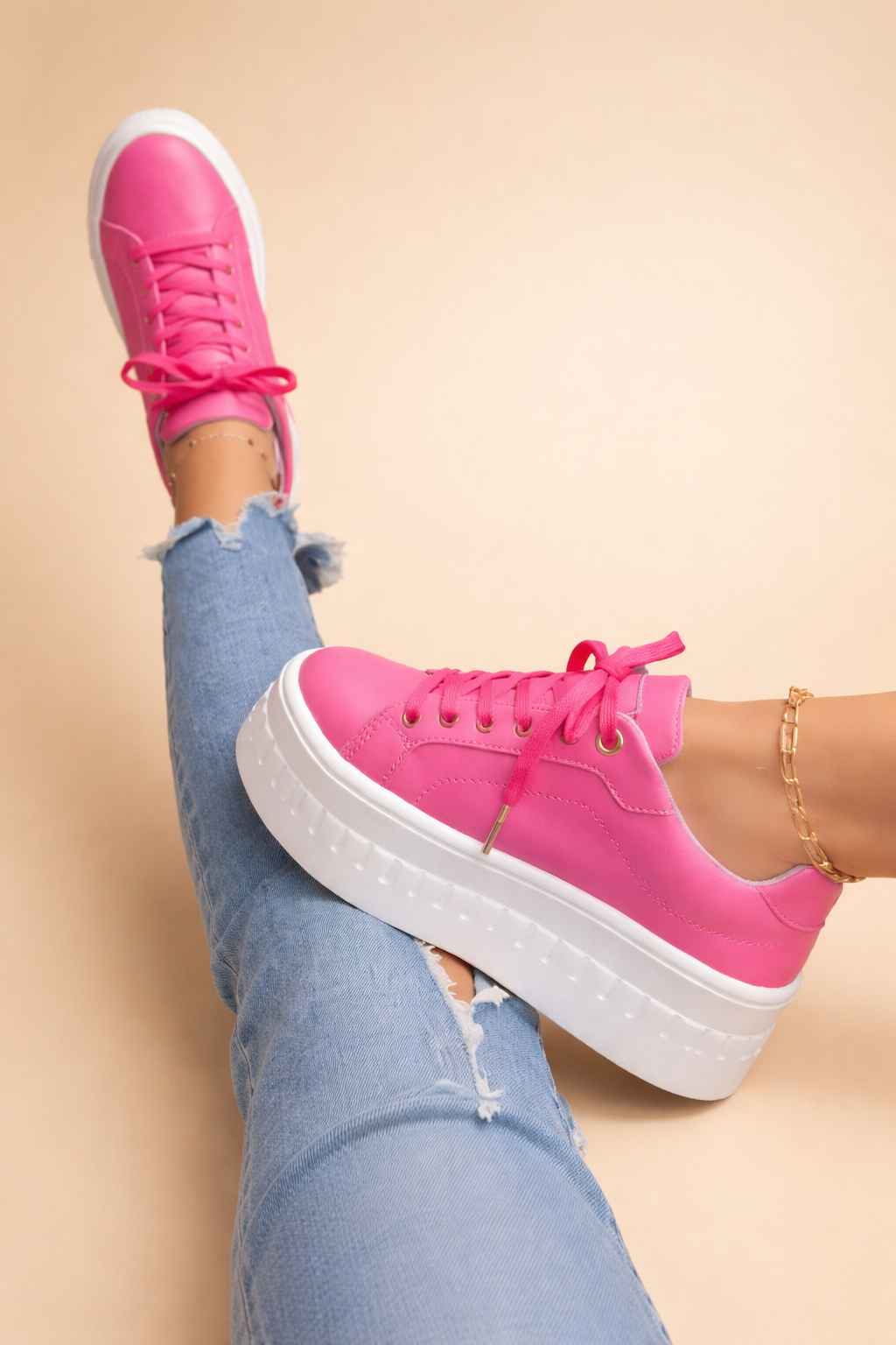 Isabella Moreau | Emerald Platform Sneakers