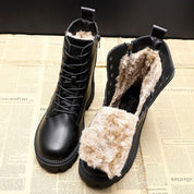 Harriet Stone | Bottines de combat noires à lacets avec doublure douillette en fausse fourrure