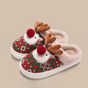Frost Elk | Pantoufles de Noël vertes à motif de renne Fair Isle pour femmes