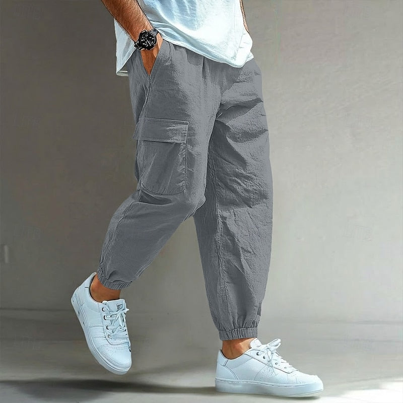Curtis Hayward | Relaxed Cargo Trousers in Navy Blue