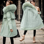 Beatrice Turner | Manteau d’hiver imperméable à capuche bordée de fourrure